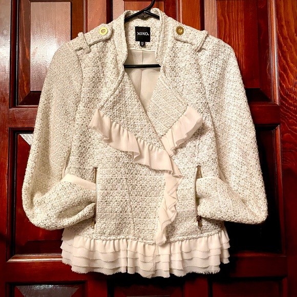 EUC elegant white women’s moto jacket with ruffles size M - Picture 16 of 16
